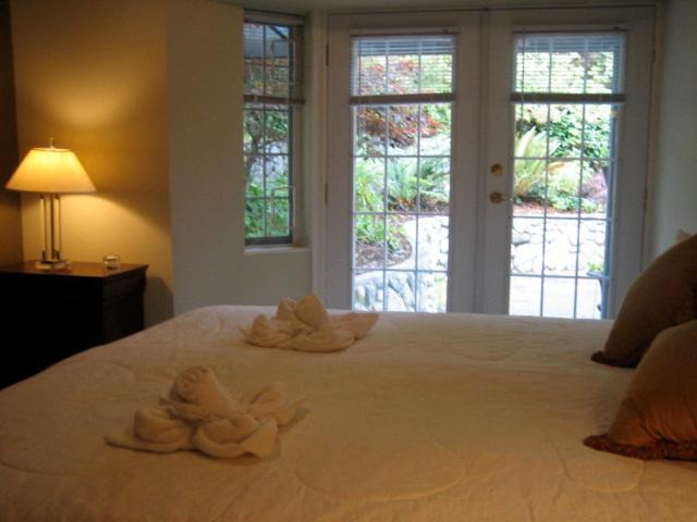 The Lodge At Weir'S Beach Metchosin エクステリア 写真