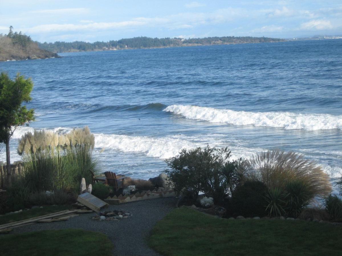 The Lodge At Weir'S Beach Metchosin エクステリア 写真
